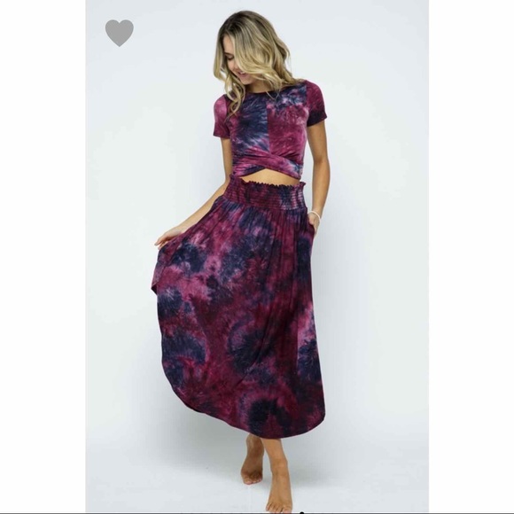 Tina Marie Smocked MIDI Skirt - Picture 2 of 4